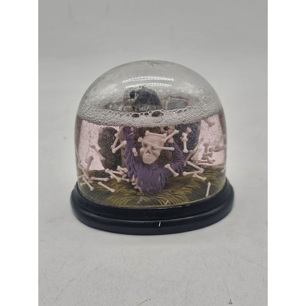 Vintage 1989 Enesco RIP Waterfall Globe Halloween Gravestone Skelton Tombstone